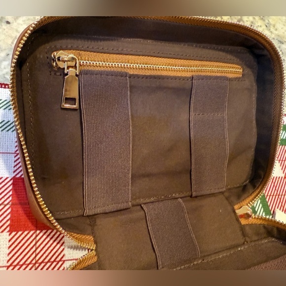 Recycled Leather Tech Bag - Picture 9 of 10